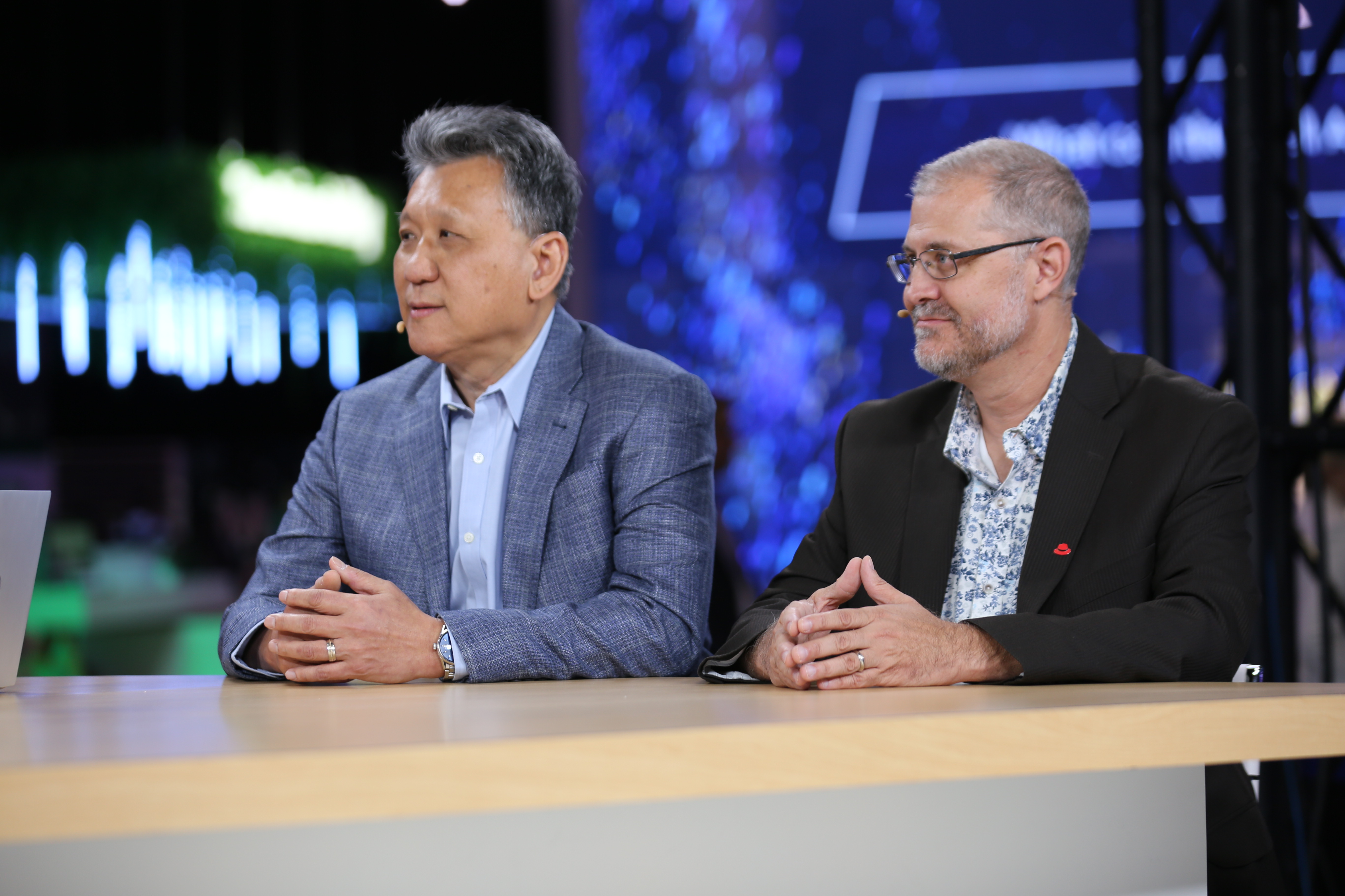 Travis Zhao, director of product management at Dell Technologies Inc and Ian Pilcher, principal product manager at Red Hat Inc talking to theCUBE about hybrid cloud environments at Dell Technologies World (Las Vegas) 2024